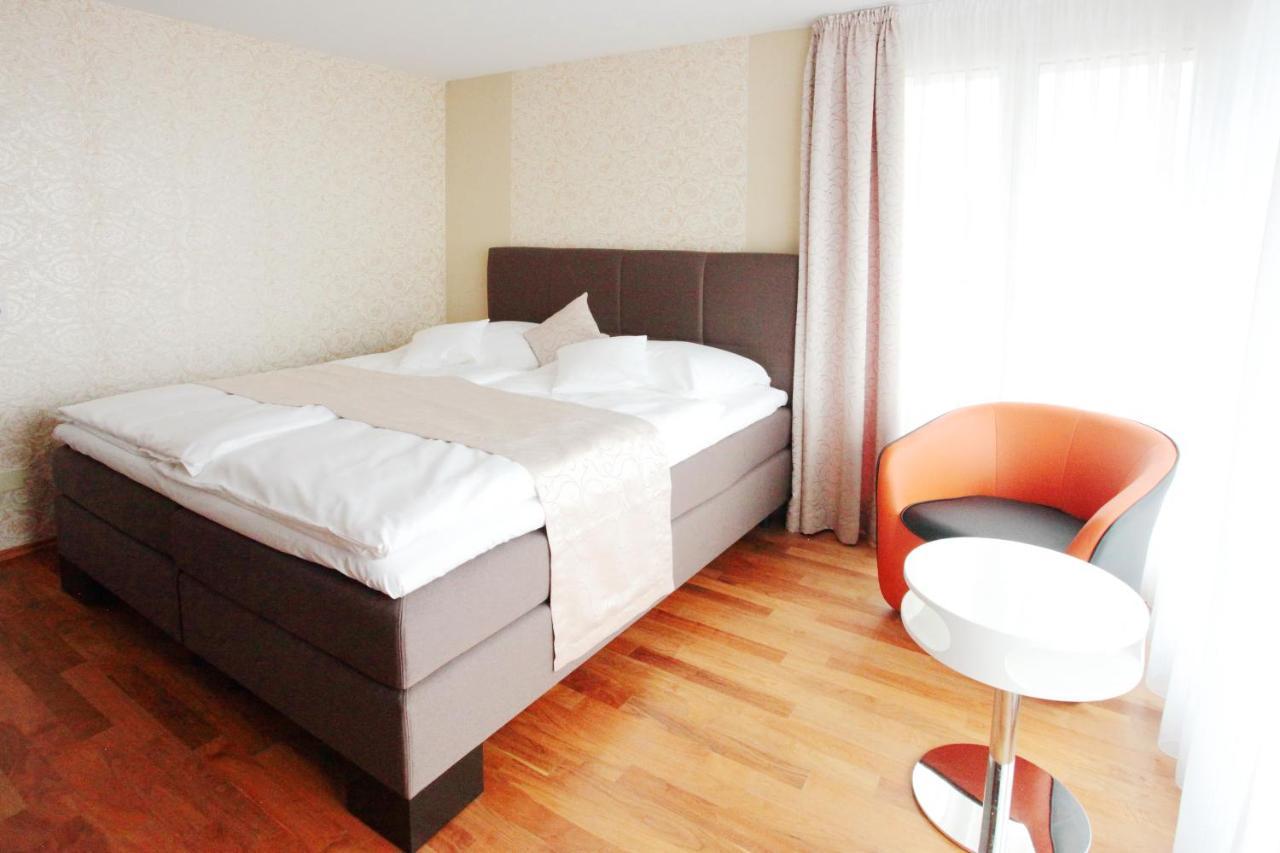 Lamex-Inn Hotel & Restaurant Kelkheim Buitenkant foto