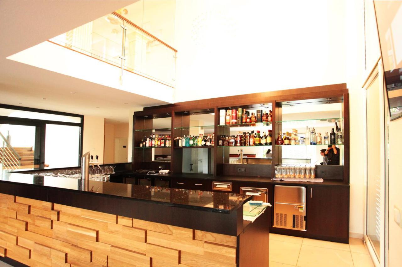 Lamex-Inn Hotel & Restaurant Kelkheim Buitenkant foto