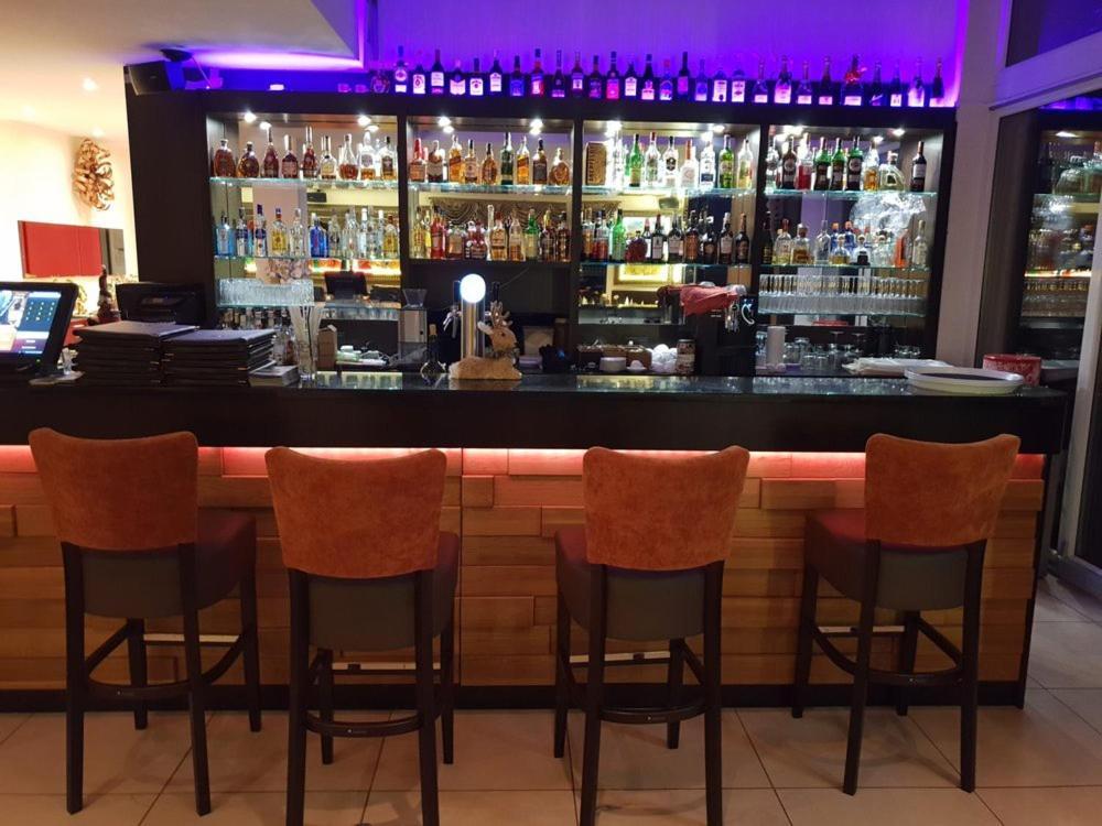Lamex-Inn Hotel & Restaurant Kelkheim Buitenkant foto
